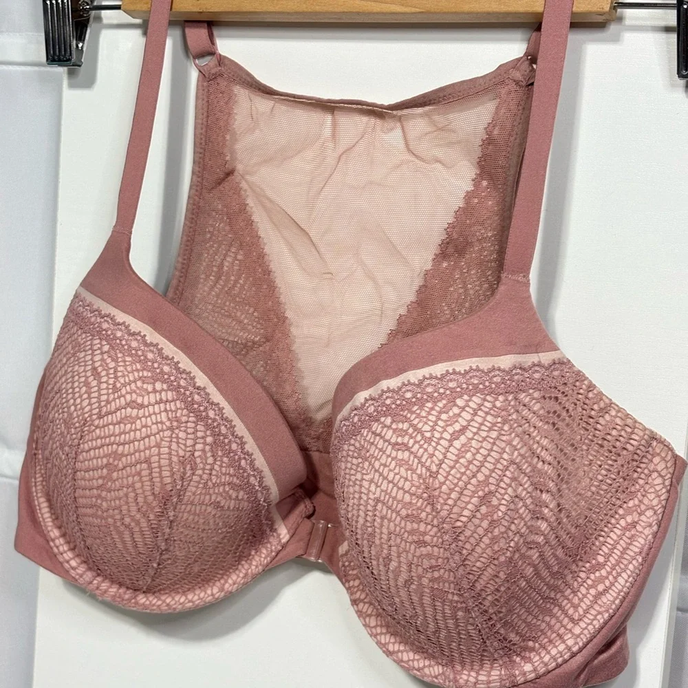 Victoria's Secret Lace Bra in Dusty Rose - Picture 2 of 6